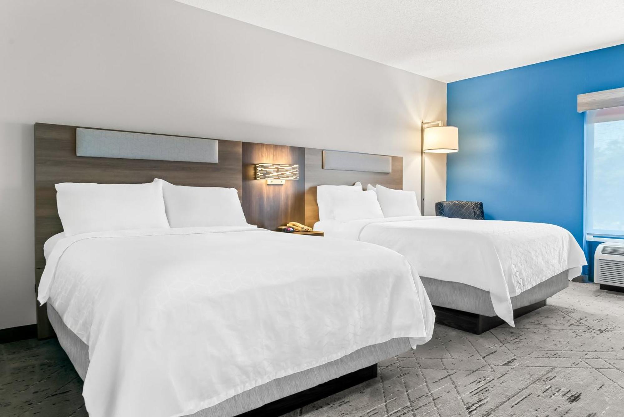 Holiday Inn Express & Suites Detroit - Novi By Ihg Exterior foto