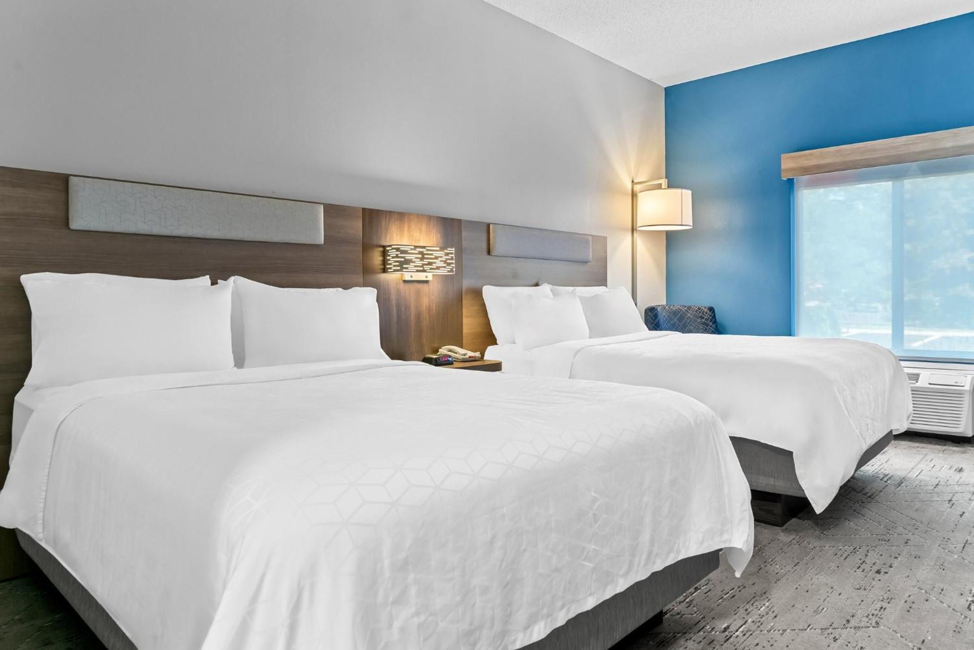 Holiday Inn Express & Suites Detroit - Novi By Ihg Exterior foto